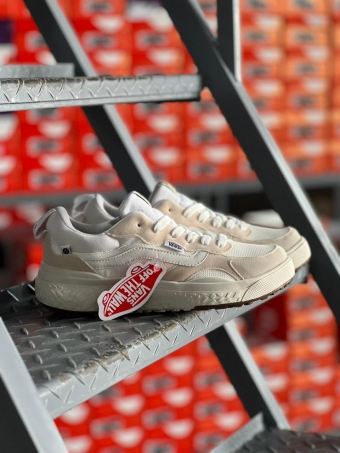 VANS ULTRARANGE OFF – LINHA PREMIUM