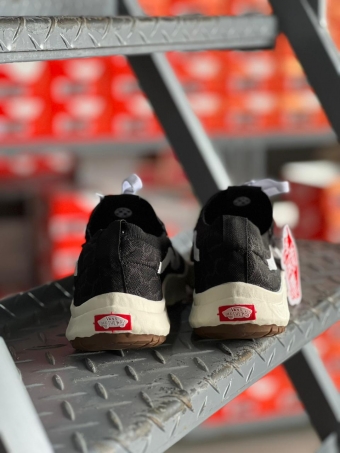 VANS VR3 NEO KNITE PRETO – LUXO