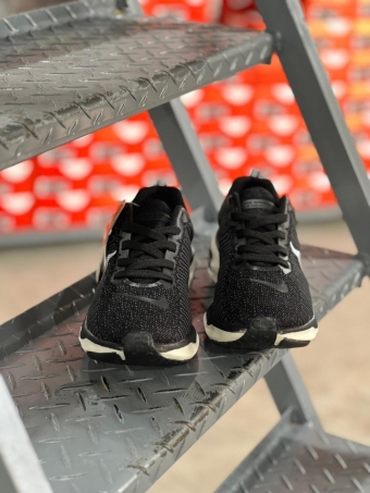 Zoom X Luxo – Leveza Extrema | Conforto Avançado - PRETO